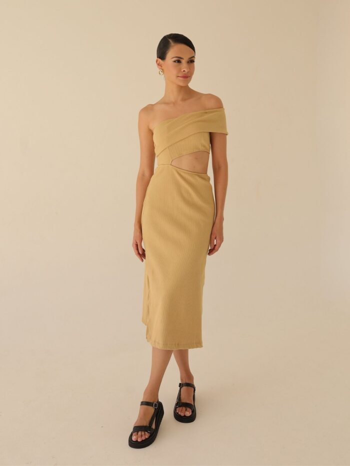 Vestido Faixa Ombro Creme