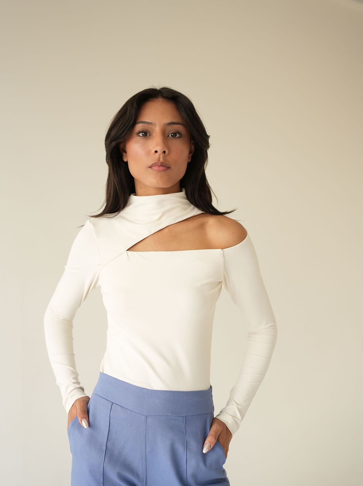 15344628568-wic07911-min.jpg Blusa Aura Ecru - Imagem 1